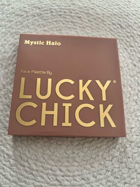 Mystic Halo Glow Pallette